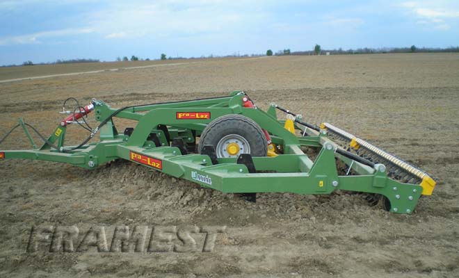 FRALAZ 5200 subsoiler